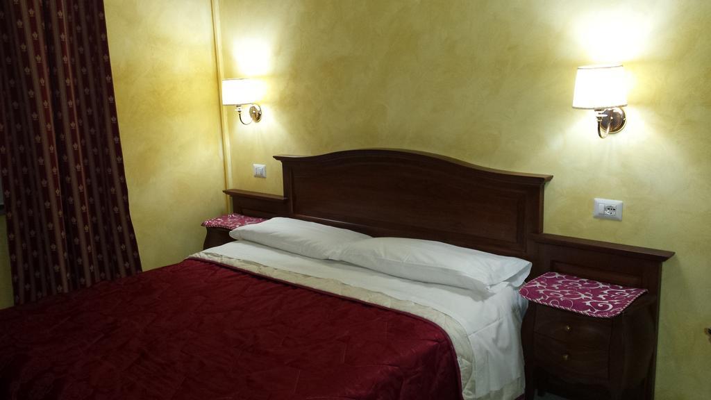 Pitagora House Bed & Breakfast Рим Екстериор снимка